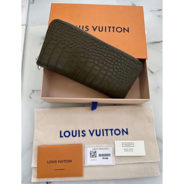 未使用　LOUISVUITTON ルイヴィトン　クロコダイルアリゲーター 長財布