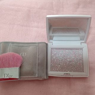 クリスチャンディオール(Christian Dior)のDior スノーレインボーフェイスパウダー 001(フェイスパウダー)