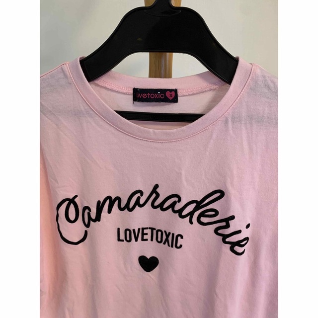 lovetoxic(ラブトキシック)のラブトキシックハートTシャツS 140サイズ キッズ/ベビー/マタニティのキッズ服女の子用(90cm~)(Tシャツ/カットソー)の商品写真