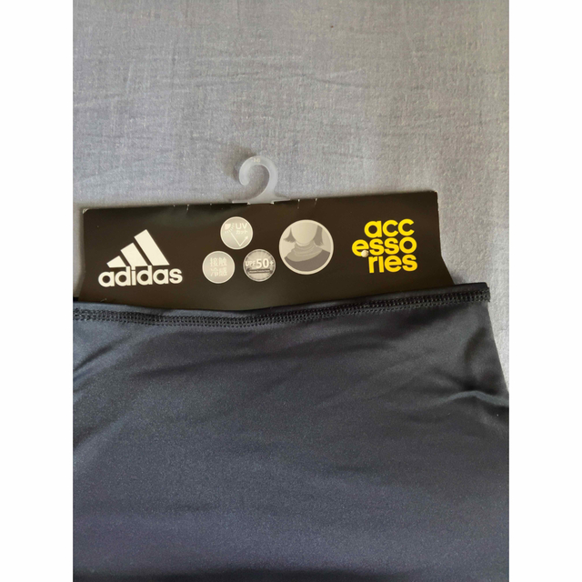 adidas(アディダス)のアディダス　ネックカバー　接触冷感　日焼け　首 スポーツ/アウトドアのトレーニング/エクササイズ(ウォーキング)の商品写真