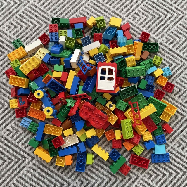 Lego(レゴ)のLego レゴ　Duplo 大量まとめ売り キッズ/ベビー/マタニティのおもちゃ(知育玩具)の商品写真