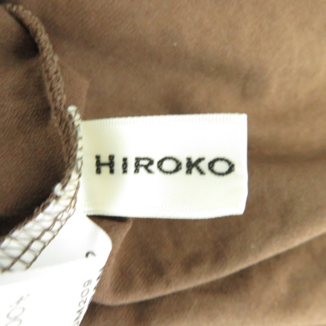 HIROKO KOSHINO(ヒロココシノ)のヒロココシノ シャツ 七分袖 スリットネック プリーツ フリル 無地 40 レディースのトップス(その他)の商品写真