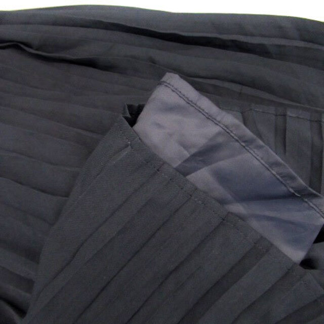 le.coeur blanc(ルクールブラン)のルクールブラン プリーツスカート ミモレ丈 38 紺 ネイビー レディースのスカート(ひざ丈スカート)の商品写真