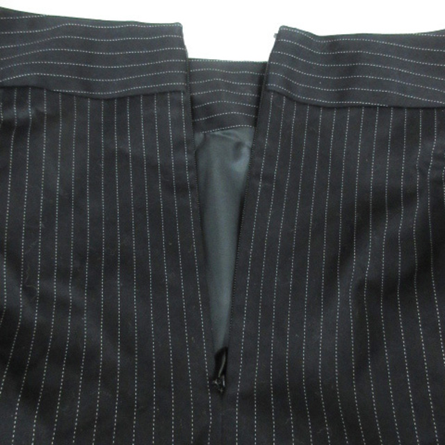 INDIVI(インディヴィ)のインディヴィ タイトスカート ミモレ丈 ストライプ柄 40 白 黒 /FF50 レディースのスカート(ひざ丈スカート)の商品写真
