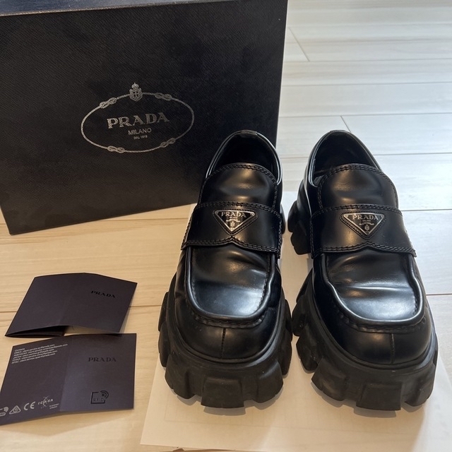 PRADA ローファー 26.5 美品