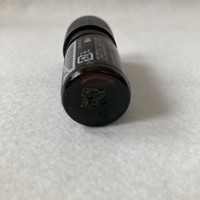 doTERRA(ドテラ)の【送料込】doTERRA ディープブルー　5ml コスメ/美容のリラクゼーション(アロマオイル)の商品写真