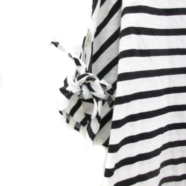 Spick & Span(スピックアンドスパン)のスピック&スパン Tシャツ カットソー 半袖 ボーダー柄 リボン ホワイト 白 レディースのトップス(Tシャツ(半袖/袖なし))の商品写真