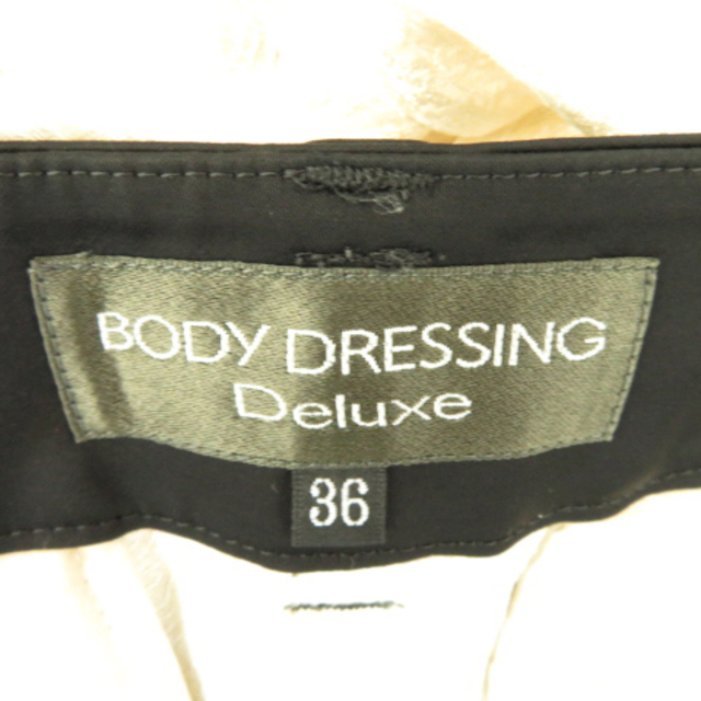 BODY DRESSING Deluxe(ボディドレッシングデラックス)のボディドレッシングデラックス テーパードパンツ アンクル丈 総柄 36 レディースのパンツ(その他)の商品写真