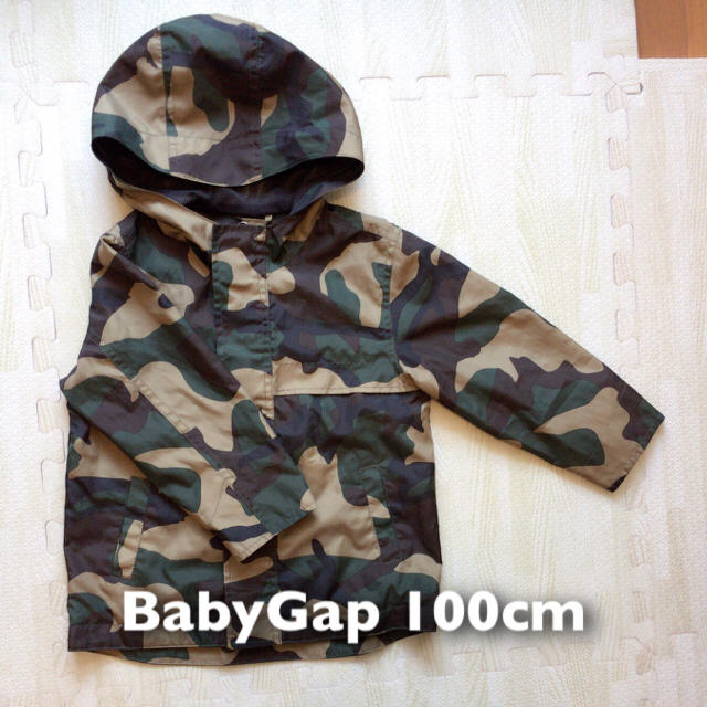 babyGAP(ベビーギャップ)のbabygap カモフラ柄 ジャケット キッズ/ベビー/マタニティのキッズ服男の子用(90cm~)(ジャケット/上着)の商品写真