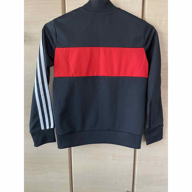 adidas(アディダス)のadidas ジャージ　130 キッズ/ベビー/マタニティのキッズ服男の子用(90cm~)(ジャケット/上着)の商品写真