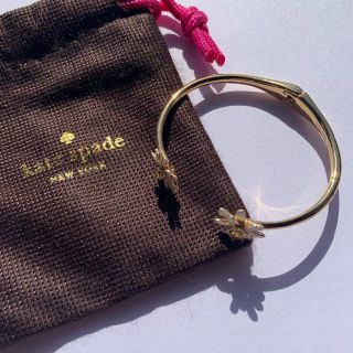 ケイトスペードニューヨーク(kate spade new york)の【レア❤︎】kate spade ケイトスペード ブレスレット バングル 花柄(ブレスレット/バングル)