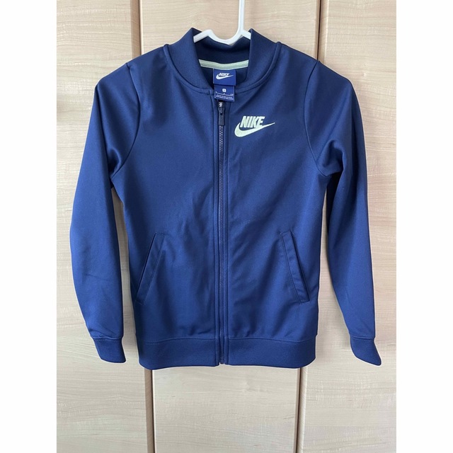 NIKE(ナイキ)の★NIKE ジャージ　S 130 キッズ/ベビー/マタニティのキッズ服男の子用(90cm~)(ジャケット/上着)の商品写真