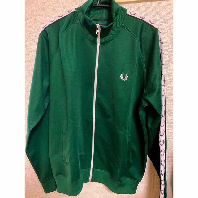【最安値】FRED PERRY トラックジャケット グリーン Lサイズ 緑