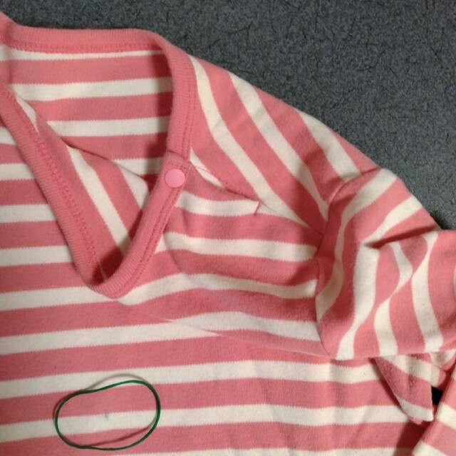 UNIQLO(ユニクロ)のユニクロ　クルーネックＴ　ピンク(100) キッズ/ベビー/マタニティのキッズ服女の子用(90cm~)(Tシャツ/カットソー)の商品写真