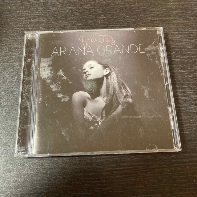ARIANA GRANDE Yours Truly エンタメ/ホビーのCD(ポップス/ロック(洋楽))の商品写真