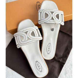 トッズ(TOD'S)のGWセール！新品未使用！トッズ　サンダル　36.5(サンダル)