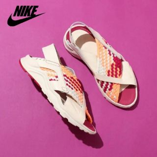 ナイキ(NIKE)の最値!定価17600円!新品!ナイキ エア ハラチ ウルトラ高級サンダル 26(サンダル)