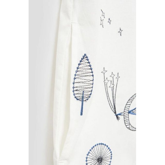 Design Tshirts Store graniph(グラニフ)のグラニフ　バードキャリングスターズ　刺繍・長袖シャツワンピース レディースのワンピース(ロングワンピース/マキシワンピース)の商品写真