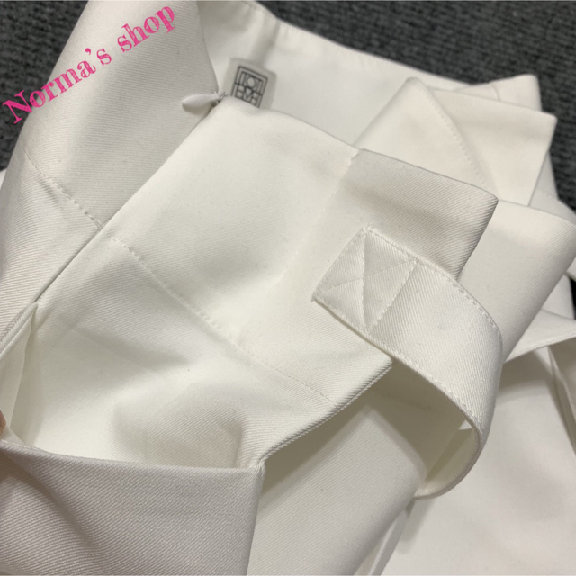 ⭐️人気新作 新品 Toteme トーテム 白 ショートパンツ | www.jarussi