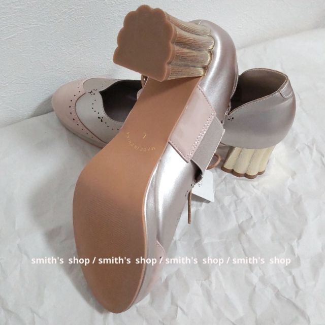 axes femme(アクシーズファム)のaxes femme kawaii プリエールクロスパンプス ベージュ サイズL レディースの靴/シューズ(ハイヒール/パンプス)の商品写真