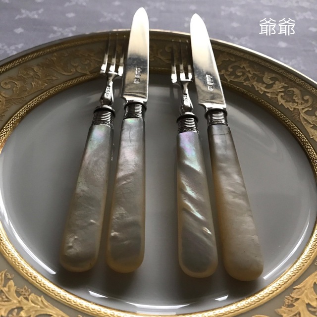 【英国製 バターナイフ】純銀 スターリングシルバー＆白蝶貝／ナイフ１本