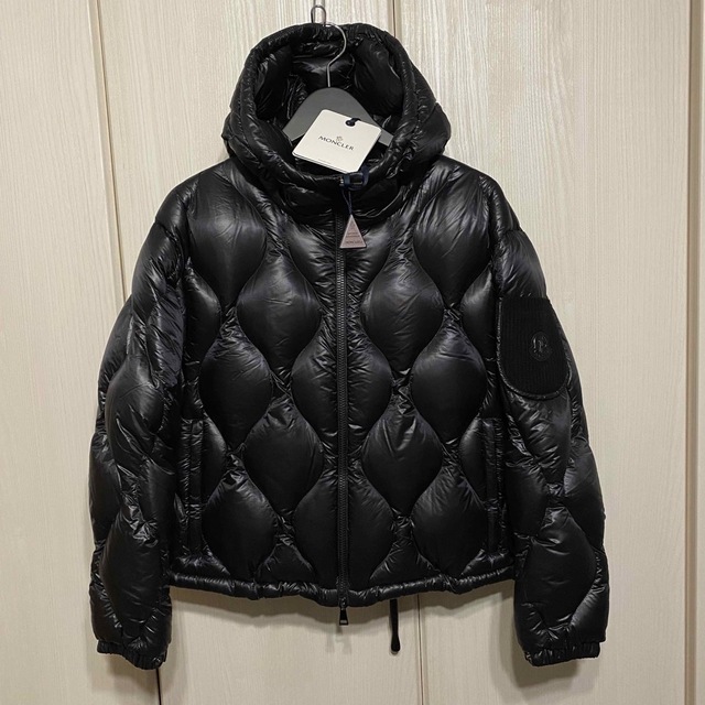 MONCLER - 【新品・少しワケ有】MONCLER 22秋冬 ANTHONの通販 by 古着 ...