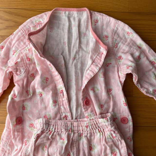 Combi mini(コンビミニ)の専用　コンビミニ　パジャマとハッカ　ワンピース　 キッズ/ベビー/マタニティのキッズ服女の子用(90cm~)(パジャマ)の商品写真