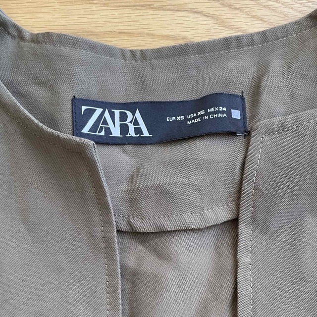 ZARA(ザラ)の⭐︎未使用品⭐︎ZARA  ノーカラージャケット レディースのジャケット/アウター(ノーカラージャケット)の商品写真