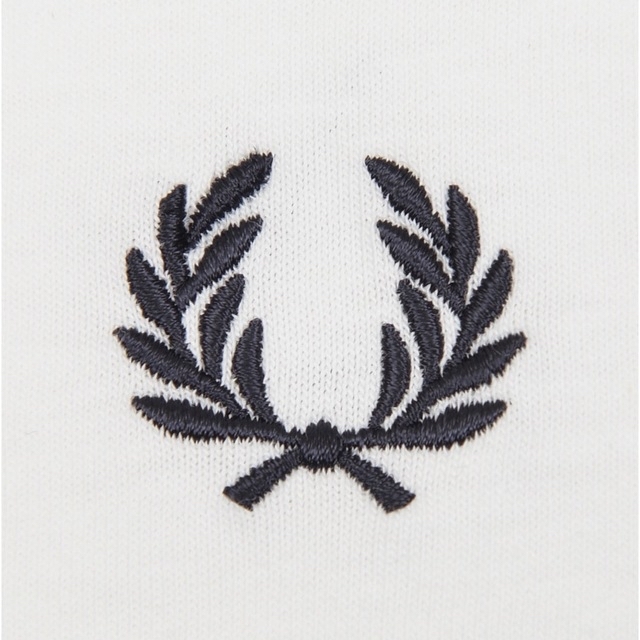 FRED PERRY(フレッドペリー)のフレッドペリー　Tシャツ　Sサイズ メンズのトップス(Tシャツ/カットソー(半袖/袖なし))の商品写真