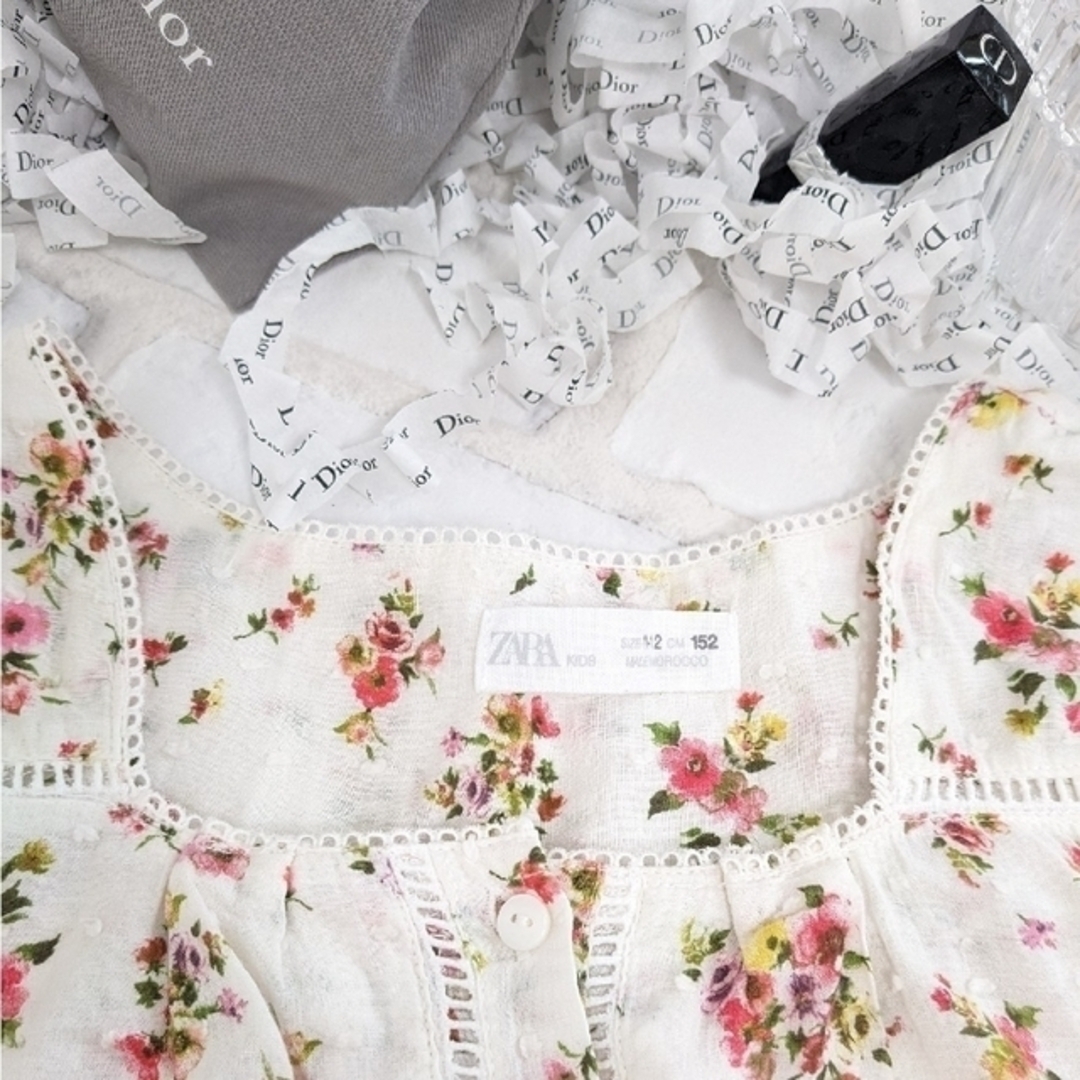 ZARA KIDS(ザラキッズ)のZARA KIDS  花模様ブラウス　11-12y 152cm キッズ/ベビー/マタニティのキッズ服女の子用(90cm~)(ブラウス)の商品写真