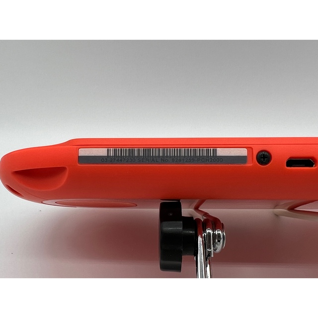 PlayStation Vita - 【完品・液晶美品】PS Vita PCH-2000 ネオン