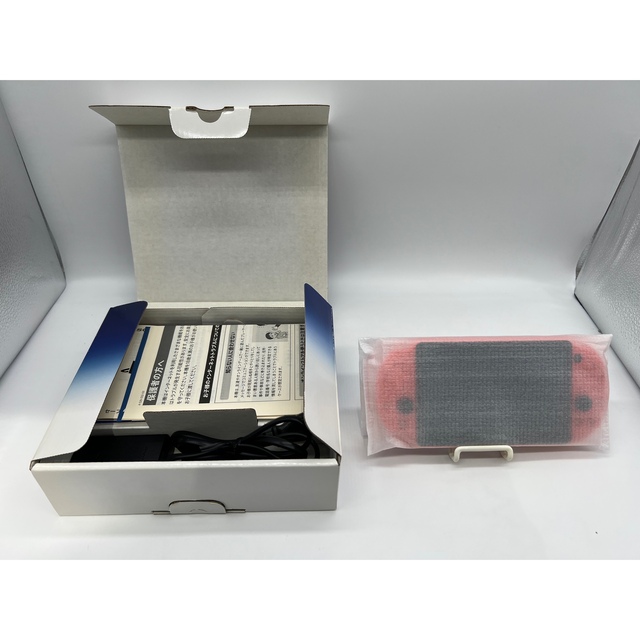 PlayStation Vita - 【完品・液晶美品】PS Vita PCH-2000 ネオン