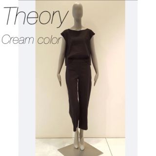 セオリー(theory)のセオリー　薄いクリームイエロー　カットソー　トップス(シャツ/ブラウス(半袖/袖なし))