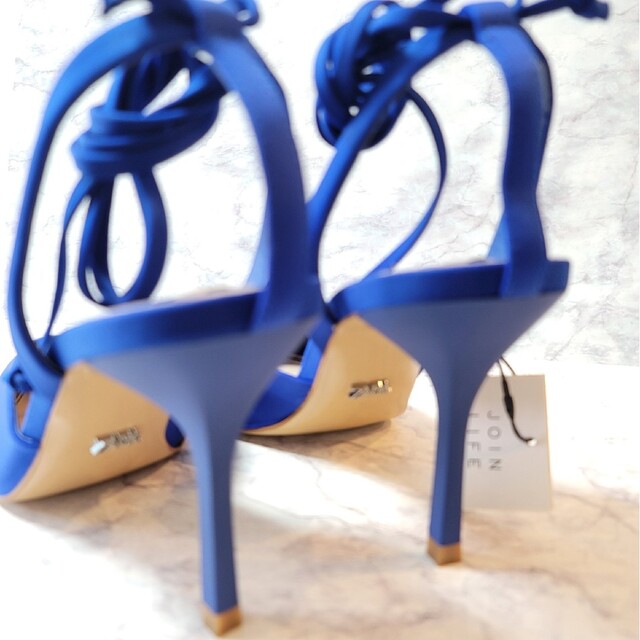 ZARA(ザラ)の新品タグ付 ZARA ザラ ストラップヒール レディースの靴/シューズ(ハイヒール/パンプス)の商品写真