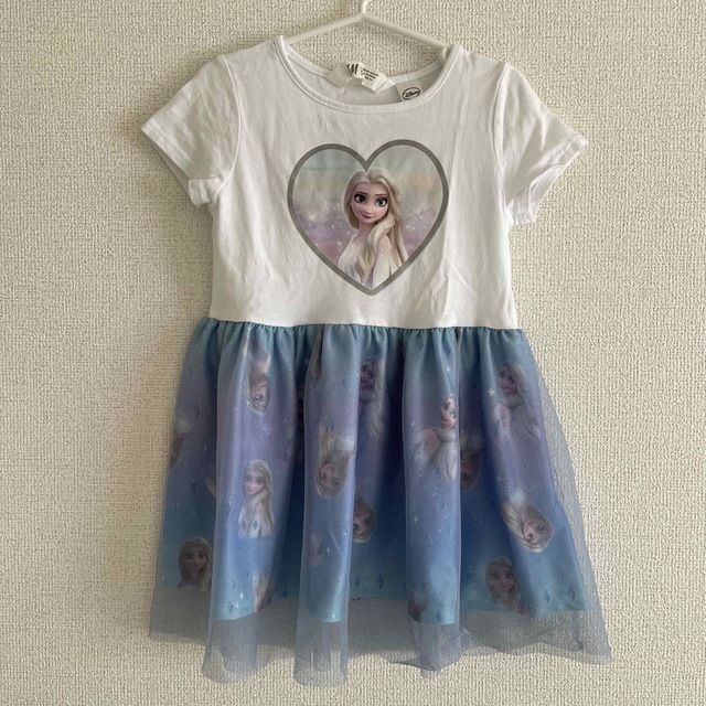 H&H(エイチアンドエイチ)のＨ&M エルサワンピース キッズ/ベビー/マタニティのキッズ服女の子用(90cm~)(ワンピース)の商品写真