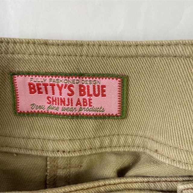 BETTY'S BLUE(ベティーズブルー)のベティズブルー、９号、コットン、スカート、デニム レディースのスカート(ミニスカート)の商品写真