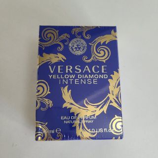 ヴェルサーチ(VERSACE)の新品未開封ヴェルサーチ　イエローダイヤモンド　インテンス　オーデパルファム30m(香水(女性用))