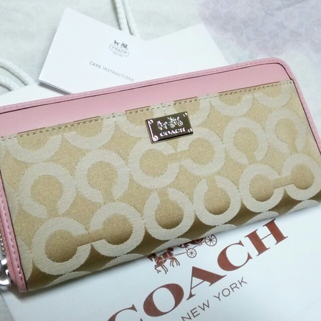 COACH(コーチ)のfumie様21日までお取り置き♪ レディースのファッション小物(財布)の商品写真