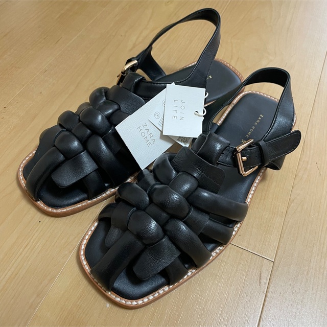 ZARA HOME(ザラホーム)のZARA HOME   レザーケージサンダル レディースの靴/シューズ(サンダル)の商品写真