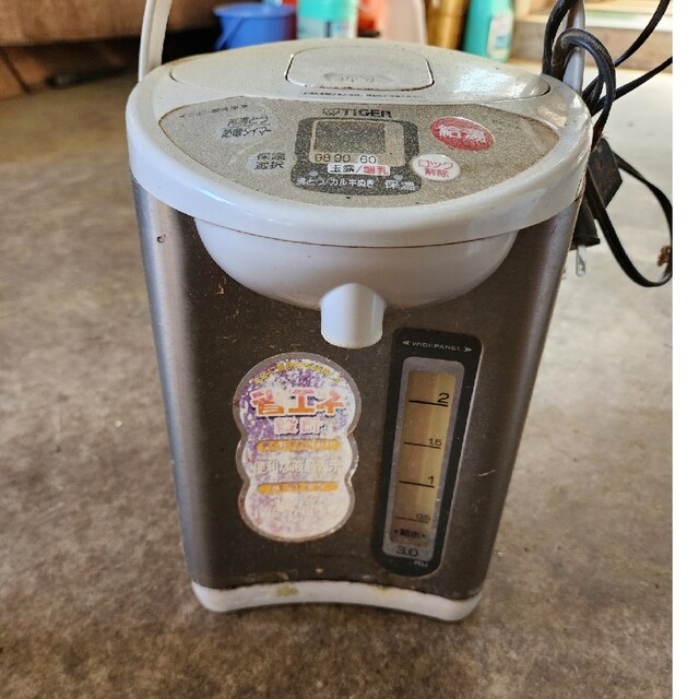 TIGER(タイガー)の電気ポット　PDJ-A 3L スマホ/家電/カメラの生活家電(電気ポット)の商品写真