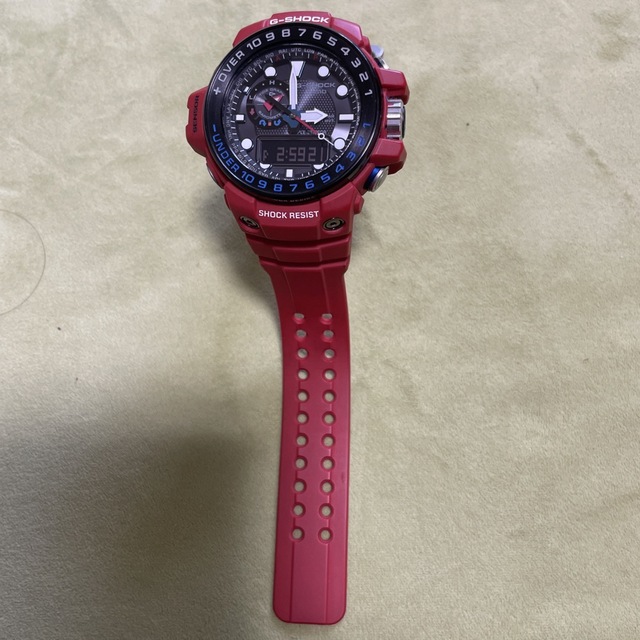 G-SHOCK(ジーショック)のCASIO G-SHOCK GWN-1000RD-4AJF 電波ソ－ラ－ メンズの時計(腕時計(アナログ))の商品写真