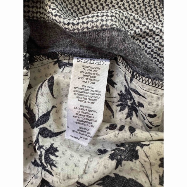 FRENCH CONNECTION(フレンチコネクション)の有名人着用海外ブランド　スカーフ柄ワイドパンツ レディースのパンツ(カジュアルパンツ)の商品写真