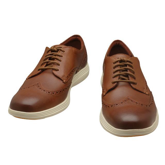Cole Haan(コールハーン)のコールハーン オリジナルグランド ウィングチップ オックスフォード ウッドベリー / アイボリー Width:M US8.0<br>(25.5) メンズの靴/シューズ(ドレス/ビジネス)の商品写真