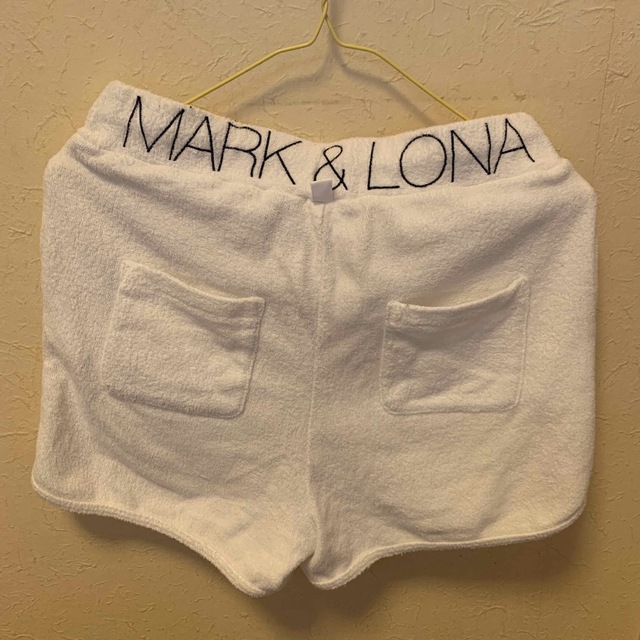 MARK&LONA(マークアンドロナ)のマーク&ロナ　ショートパンツ スポーツ/アウトドアのゴルフ(ウエア)の商品写真