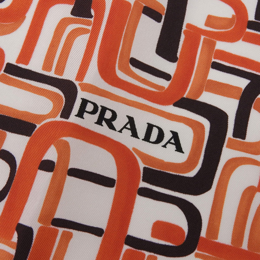 PRADA(プラダ)のプラダ ダブルマッチ ハイビスカス55 スカーフ シルク  1FF004 レディースのファッション小物(バンダナ/スカーフ)の商品写真