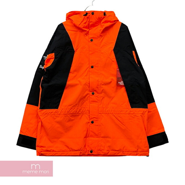 Supreme×THE NORTH FACE 2016AW Mountain Light Jacket Power Orange シュプリーム×ノースフェイス マウンテンライトジャケット パワーオレンジ ナイロンブルゾン オレンジ サイズM【211218】【新古品】【me04】 メンズのジャケット/アウター(その他)の商品写真