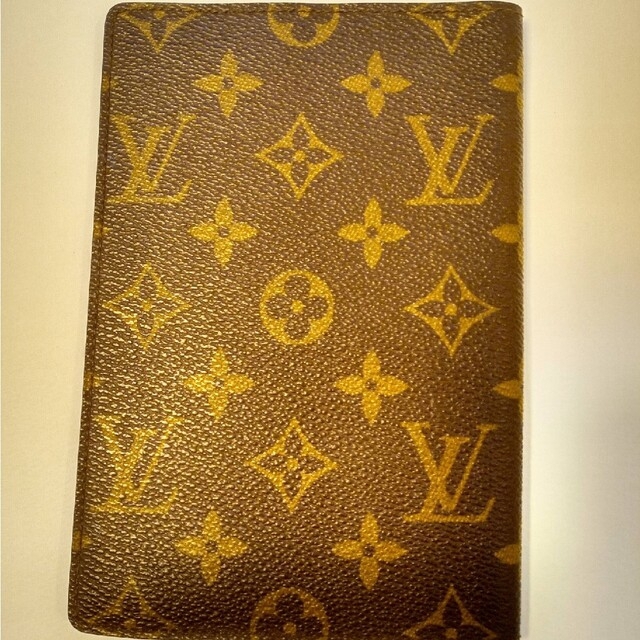 LOUIS VUITTON(ルイヴィトン)のルイ・ヴィトン　パスポートケース レディースのファッション小物(財布)の商品写真