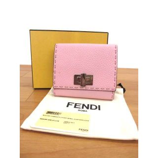 フェンディ 財布(レディース)(ピンク/桃色系)の通販 300点以上 フェンディ 財布(レディース)(ピンク/桃色系)の通販 300点以上