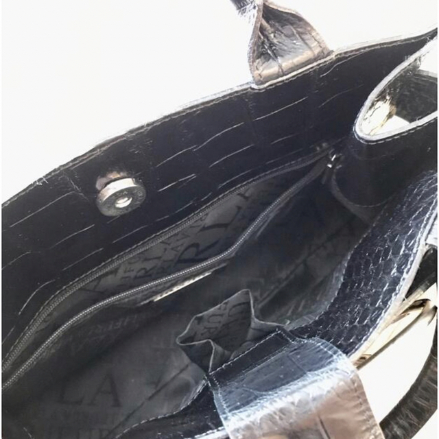 Furla(フルラ)の⭐︎美品⭐︎FURLA フルラ　本革ハンドバッグ　ブラック　黒 レディースのバッグ(ハンドバッグ)の商品写真
