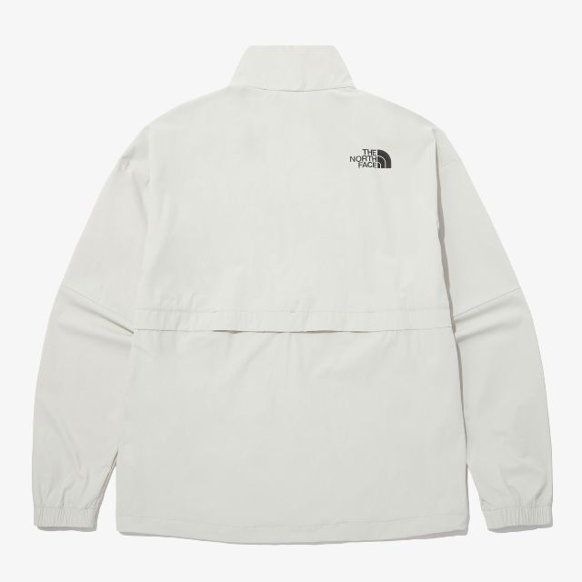 THE NORTH FACE(ザノースフェイス)の【新品タグ付】男女兼用 ノースフェイス トレーニング ジャケット Sサイズ メンズのジャケット/アウター(ナイロンジャケット)の商品写真